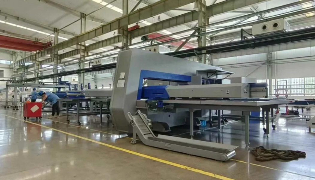 战酷暑，保交付，绽放奋斗最“燃”姿态